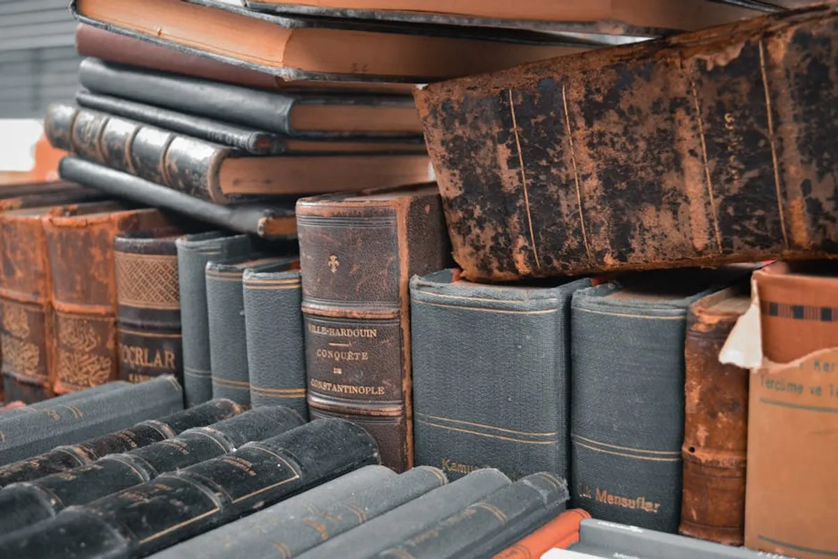 Antique Books Checklist Before Buying