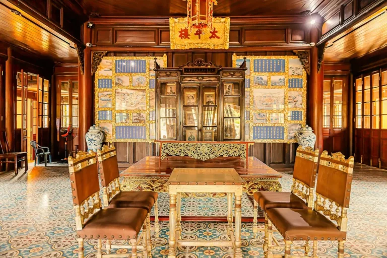 18th-Century English Furniture: Workshop Identification Beyond the Standard Names